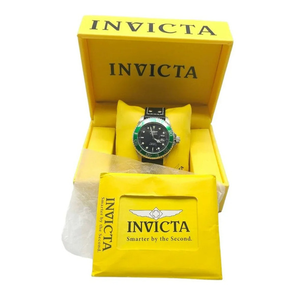 Invicta Pro Diver Black Dial Green Bezel Black Leather Men's Watch 22072 in Box - Picture 2 of 8
